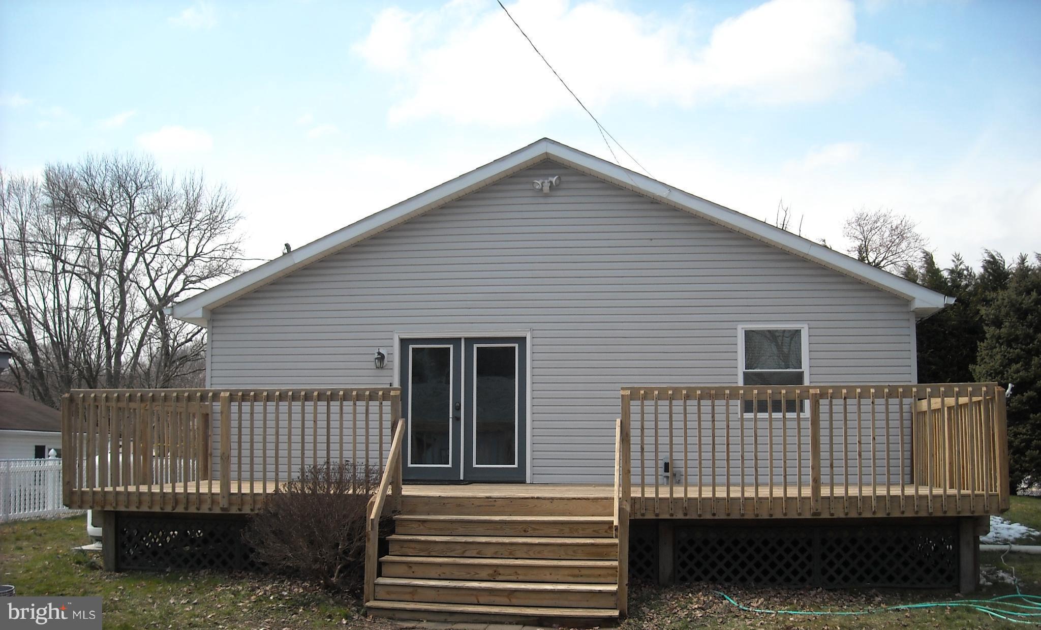 1005 Cedar Creek Road Baltimore, MD 21221 - Photo 1 of 30 Lovely Home with HUGE Deck