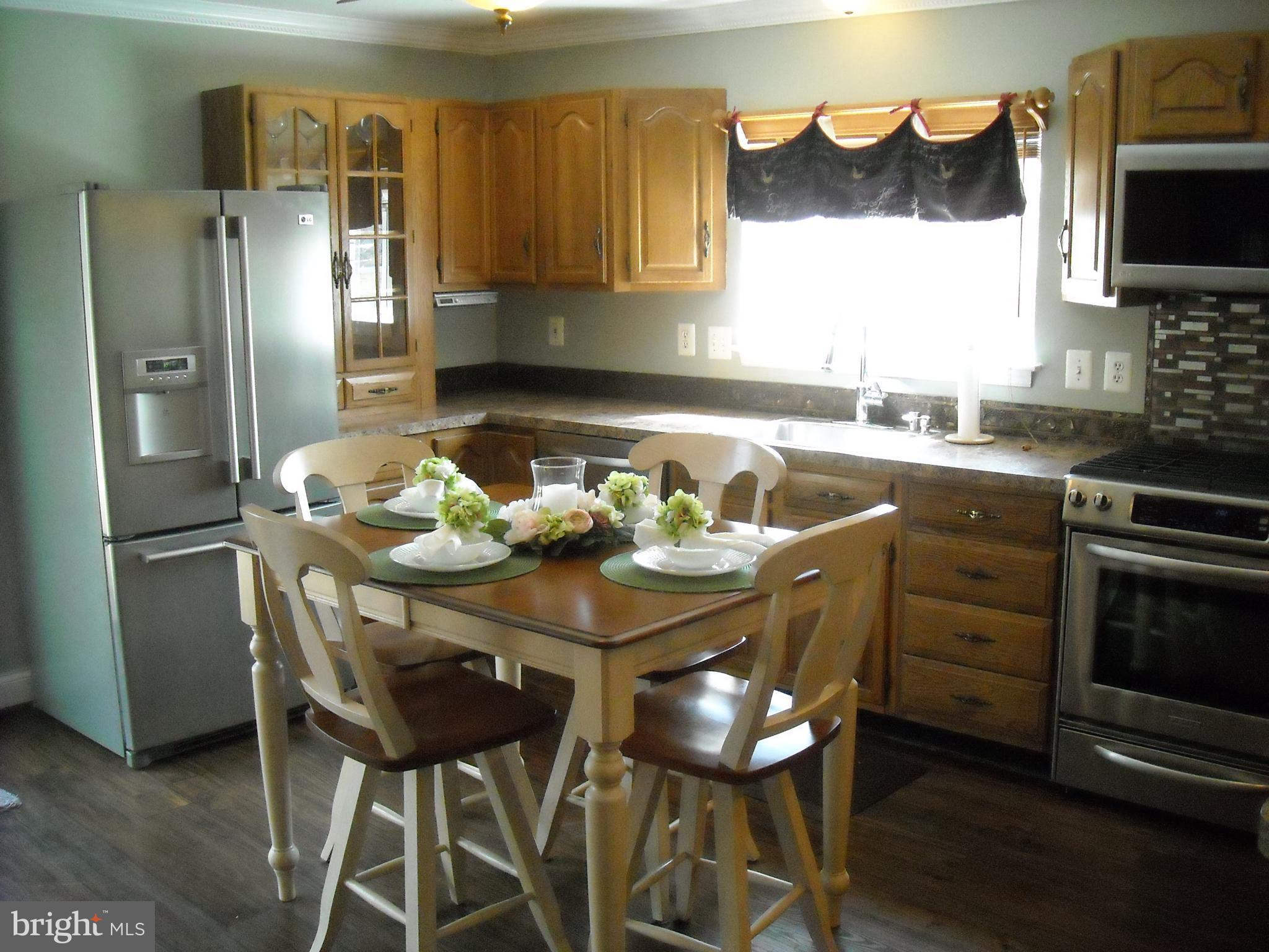 1005 Cedar Creek Road Baltimore, MD 21221 - Photo 5 of 30 Kitchen