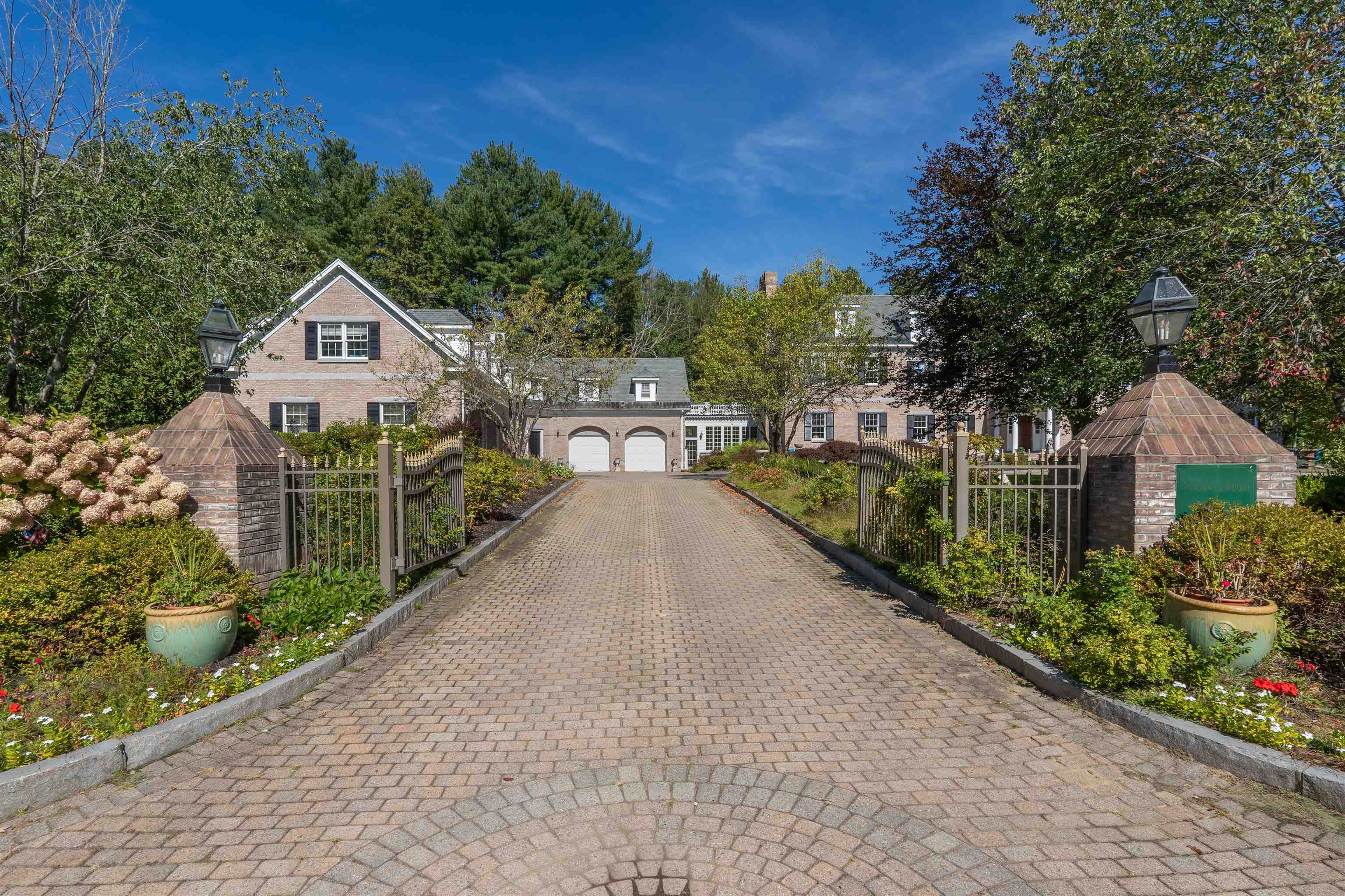 6 Lancaster Road Windham, NH 03087 - Photo 3 of 60