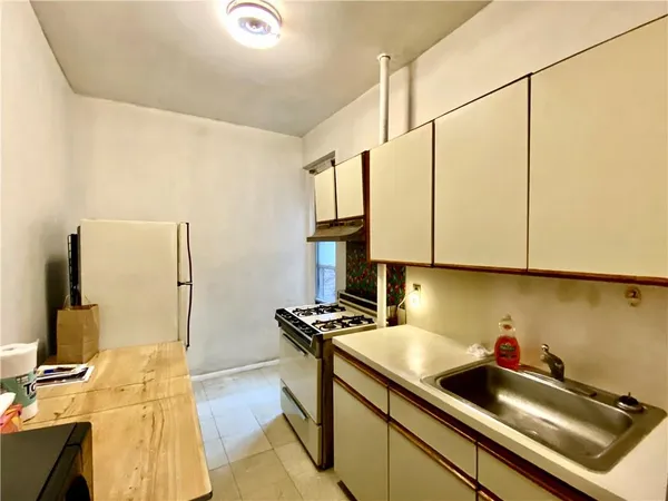 $350,000 | 1961 65th Street, Unit 3A | Mapleton