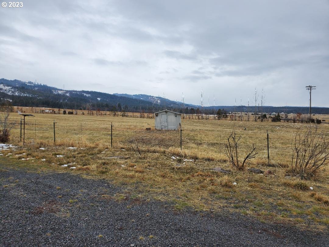78264 Walters Road Maupin, OR 97037 - Photo 8 of 30 Gallery Image 8