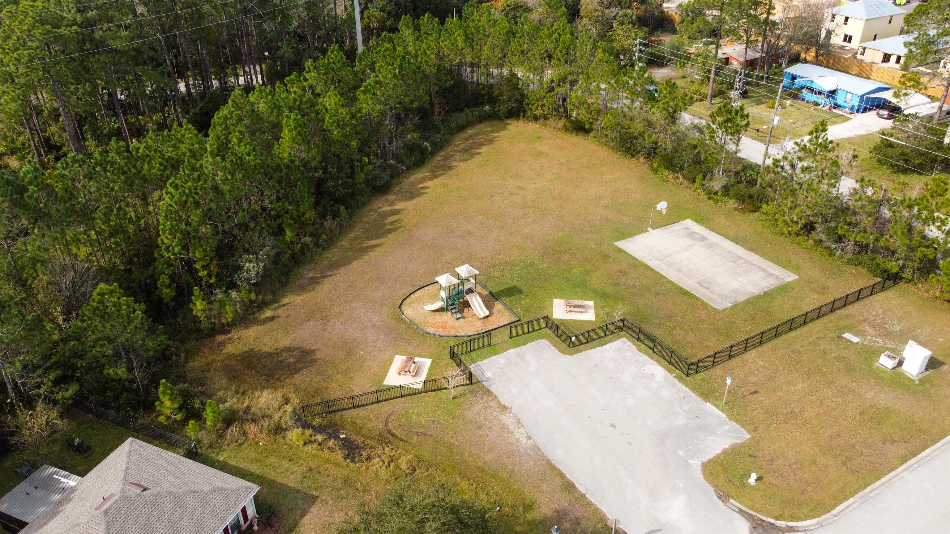 321 West Jayce Way St. Augustine, FL 32084 - Photo 33 of 34 an aerial view of a house with a yard