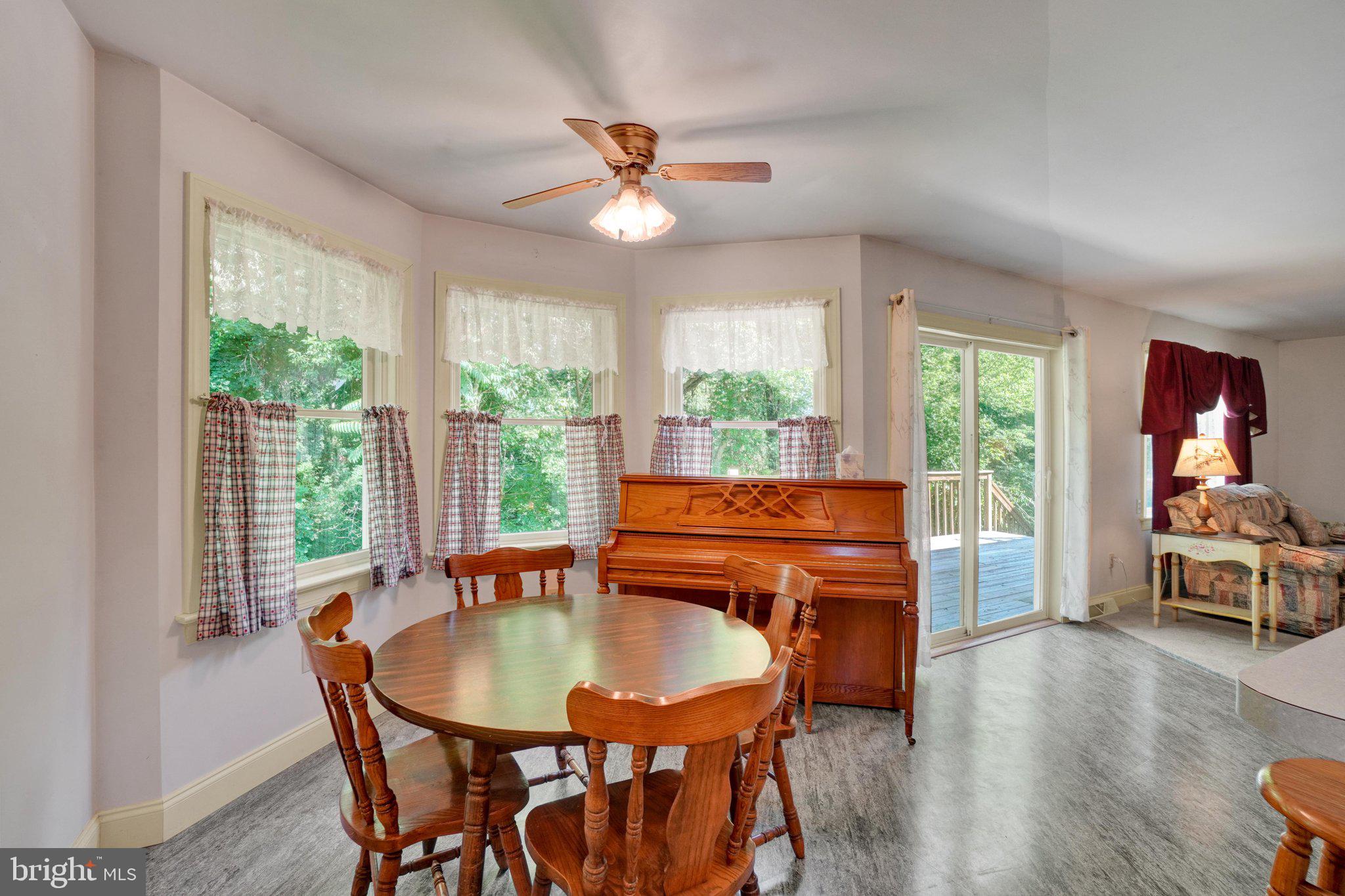 176 Falmouth Road Bainbridge, PA 17502 - Photo 6 of 32 Dining Area