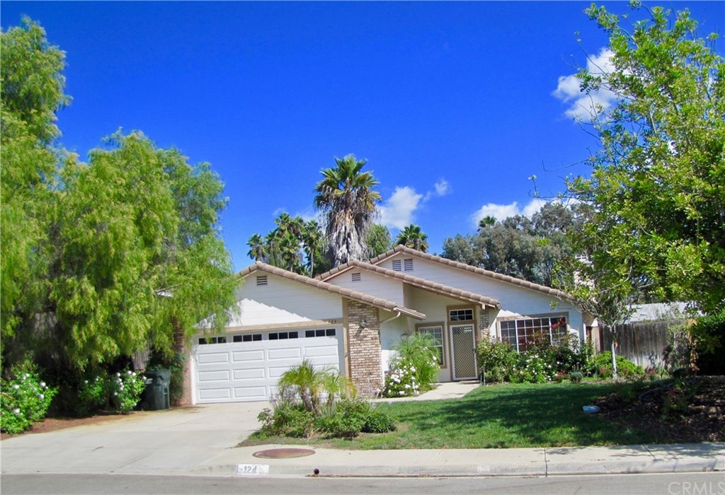 124 South Mercedes Road Fallbrook, CA 92028 - Photo 1 of 1
