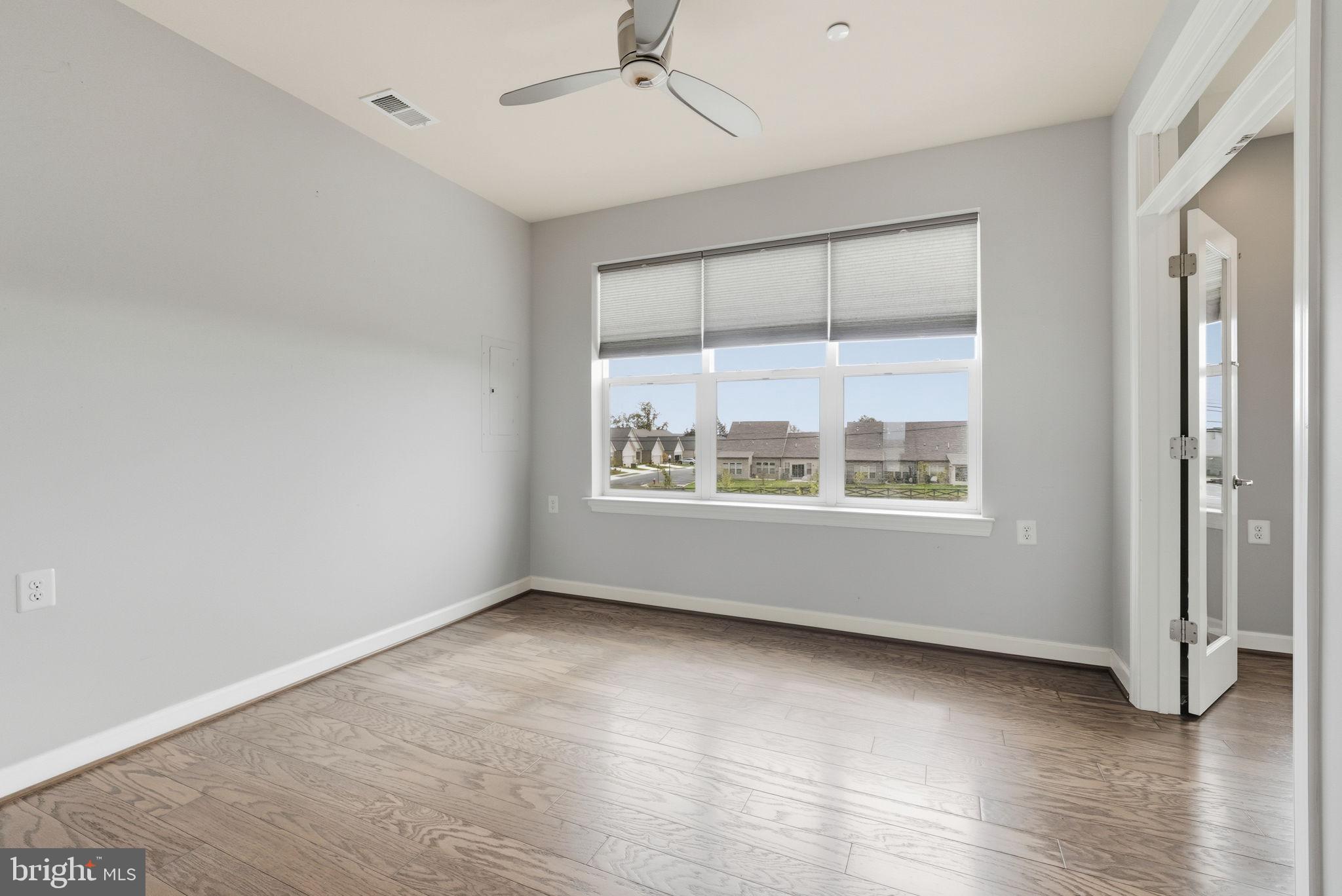 46418 Rilassare Terrace Sterling, VA 20164 - Photo 11 of 27