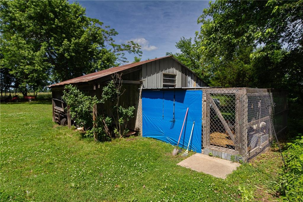 3315 Southeast Lostine Road Columbus, KS 66725 - Photo 31 of 37