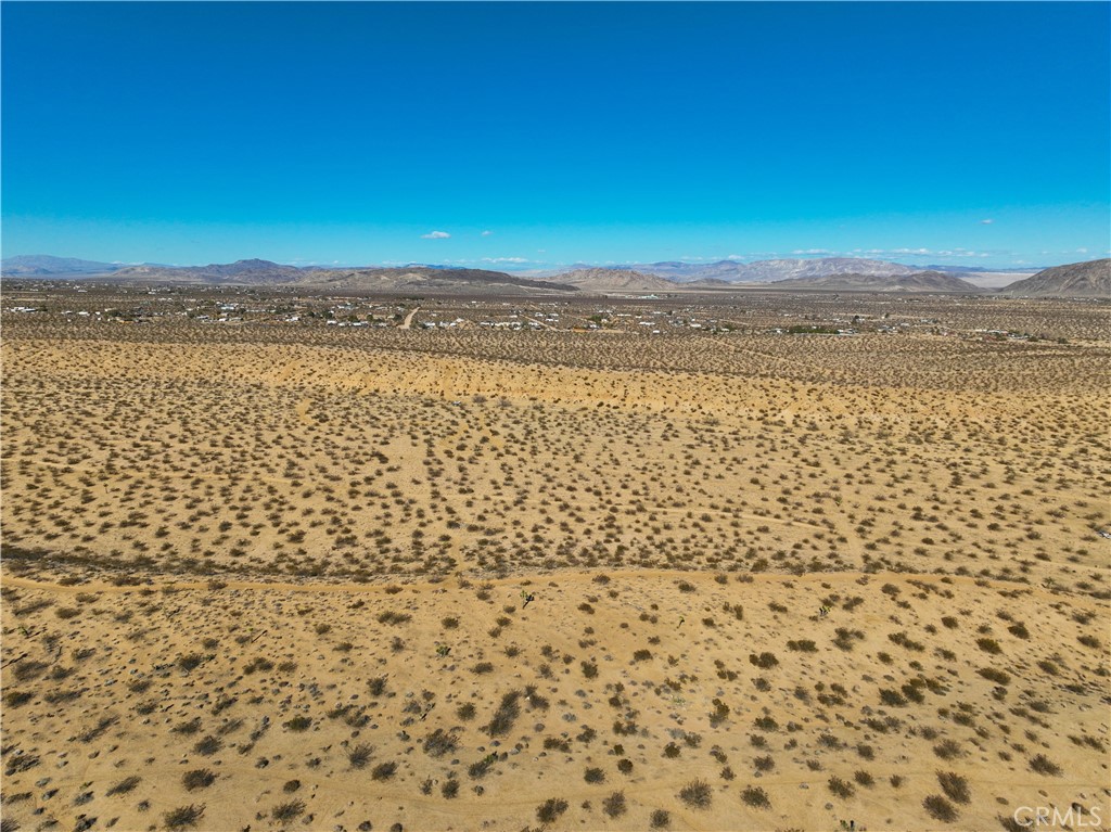 56923 Reche Road Yucca Valley, CA 92284 - Photo 13 of 37