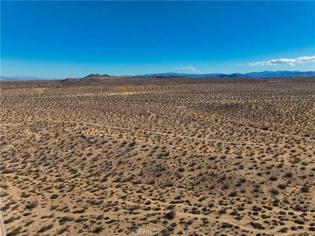 56923 Reche Road Yucca Valley, CA 92284 - Photo 17 of 37