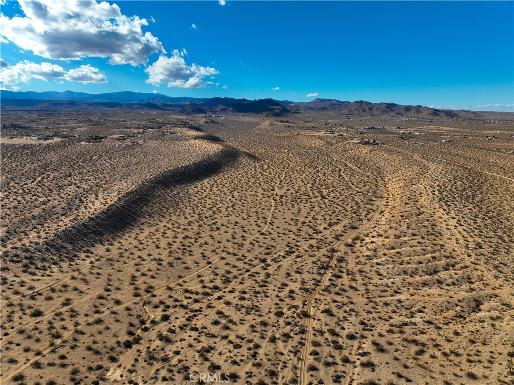 56923 Reche Road Yucca Valley, CA 92284 - Photo 20 of 37