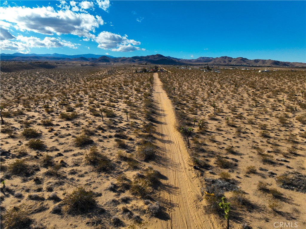 56923 Reche Road Yucca Valley, CA 92284 - Photo 23 of 37