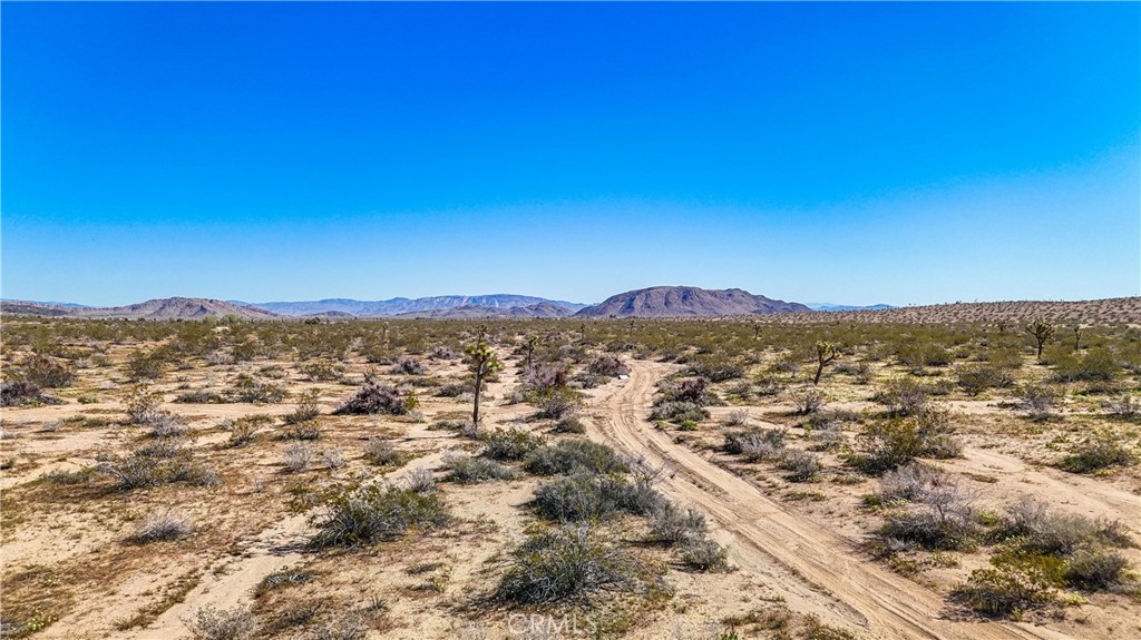 56923 Reche Road Yucca Valley, CA 92284 - Photo 32 of 37