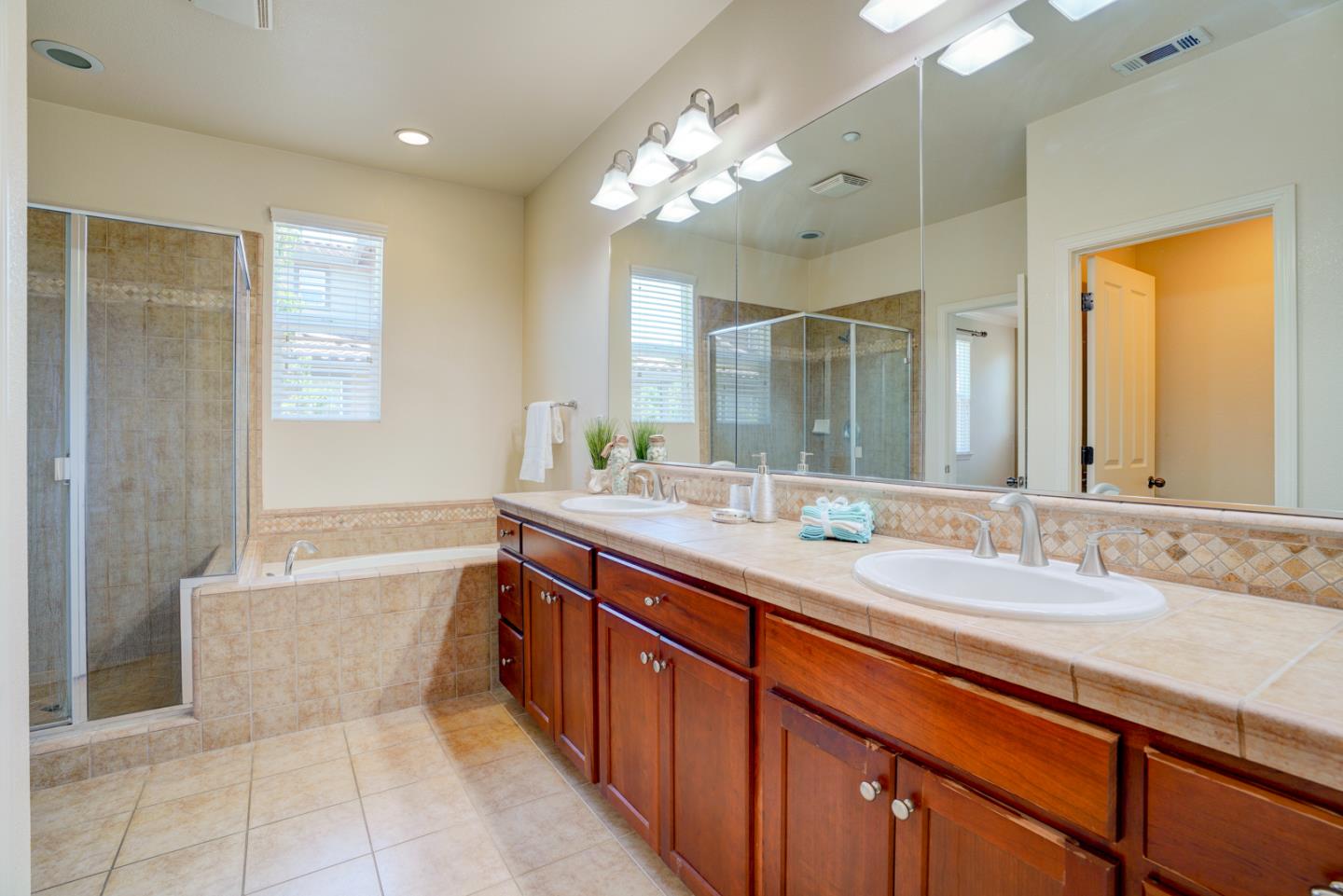 5300 Fioli Loop San Ramon, CA 94582 - Photo 30 of 38 Gallery Image 30