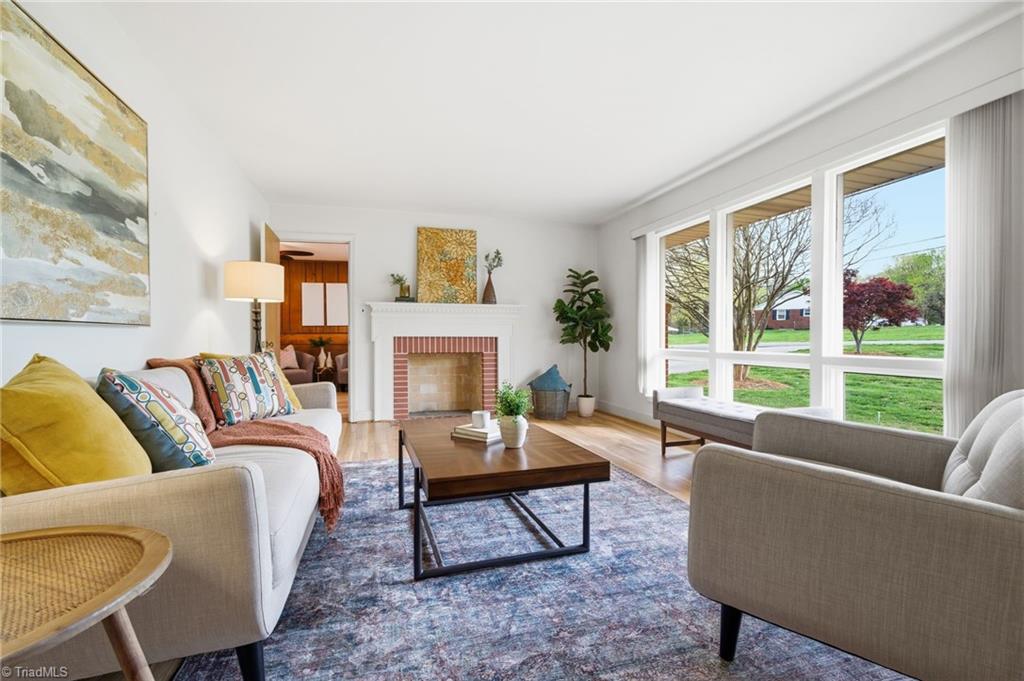 405 Academy Street Rural Hall, NC 27045 - Photo 10 of 47 Living Room