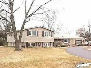 $2,950 | 3891 Eastbourne Drive, Troy, MI 48084
