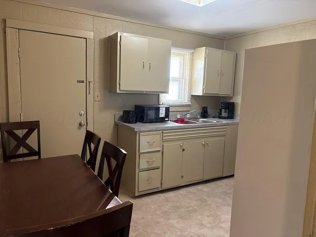 $1,200 | 607 West Wilson Street, Unit 7, Borger, TX 79007