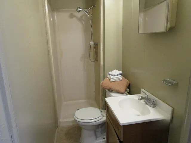 $1,200 | 607 West Wilson Street, Unit 7, Borger, TX 79007