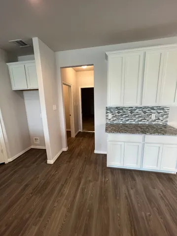 $2,499 | 15446 Islandview Lane, Houston, TX 77073