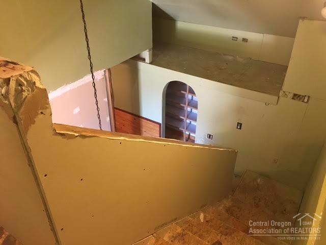 61695 Gribbling Road Bend, OR 97702 - Photo 15 of 17 Gallery Image 15