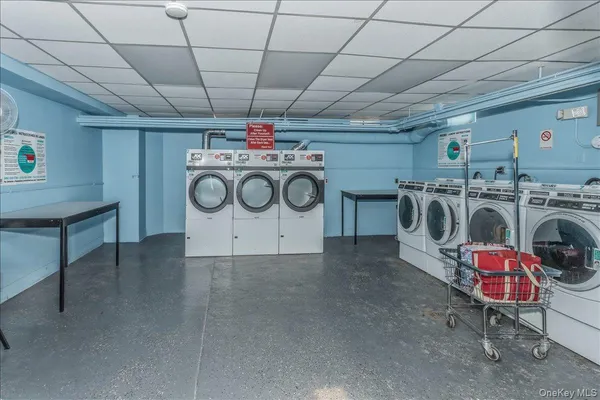 $380,000 | 250 Central Avenue, Unit C111, Lawrence, NY 11559