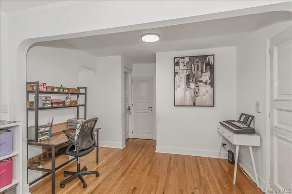 $380,000 | 250 Central Avenue, Unit C111, Lawrence, NY 11559