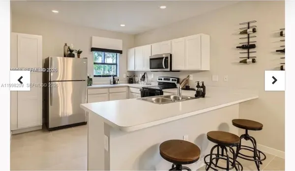 $3,400 | 445 Northeast 1st Street, Florida City, FL 33034