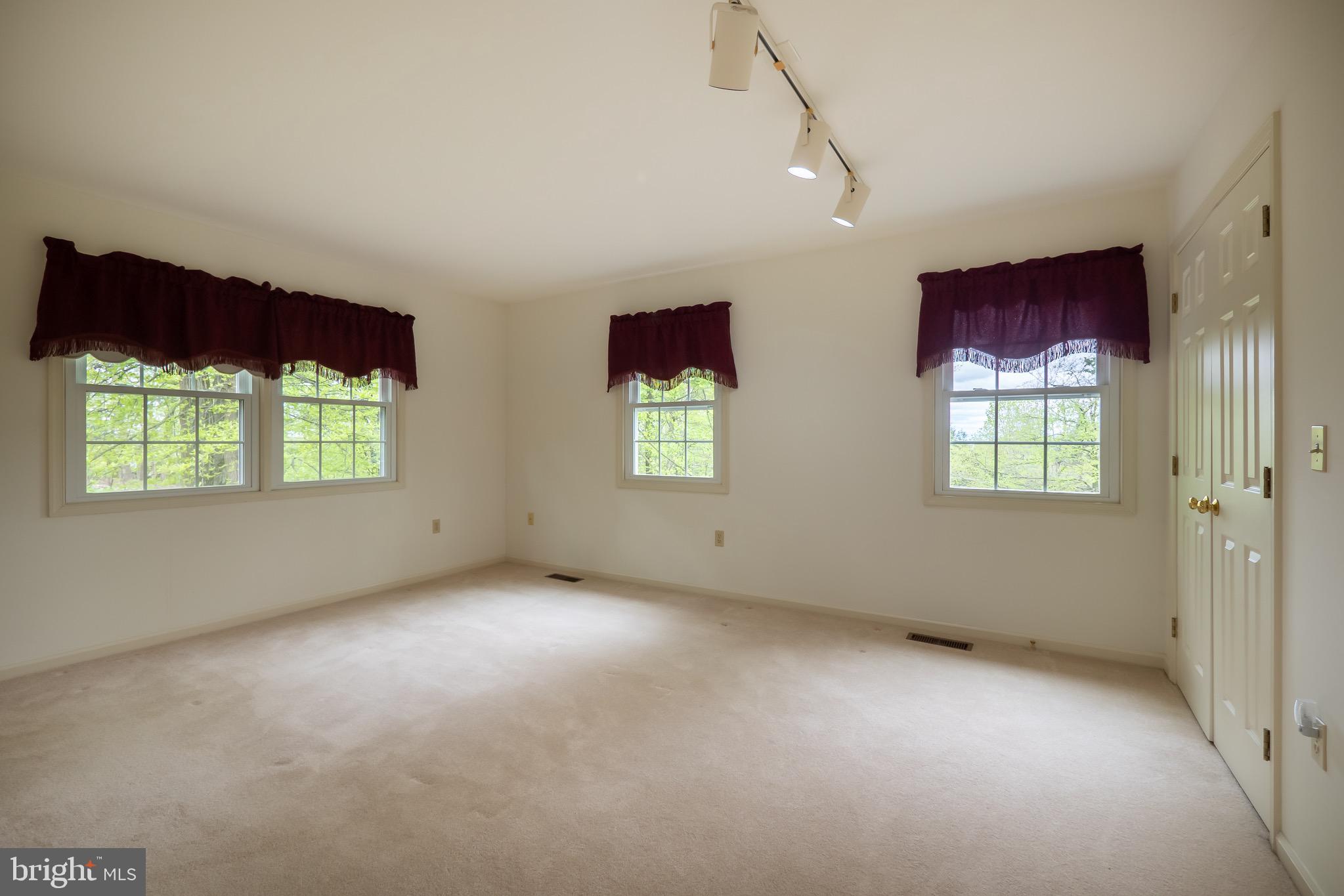 800 Texas Road Easton, PA 18042 - Photo 40 of 61