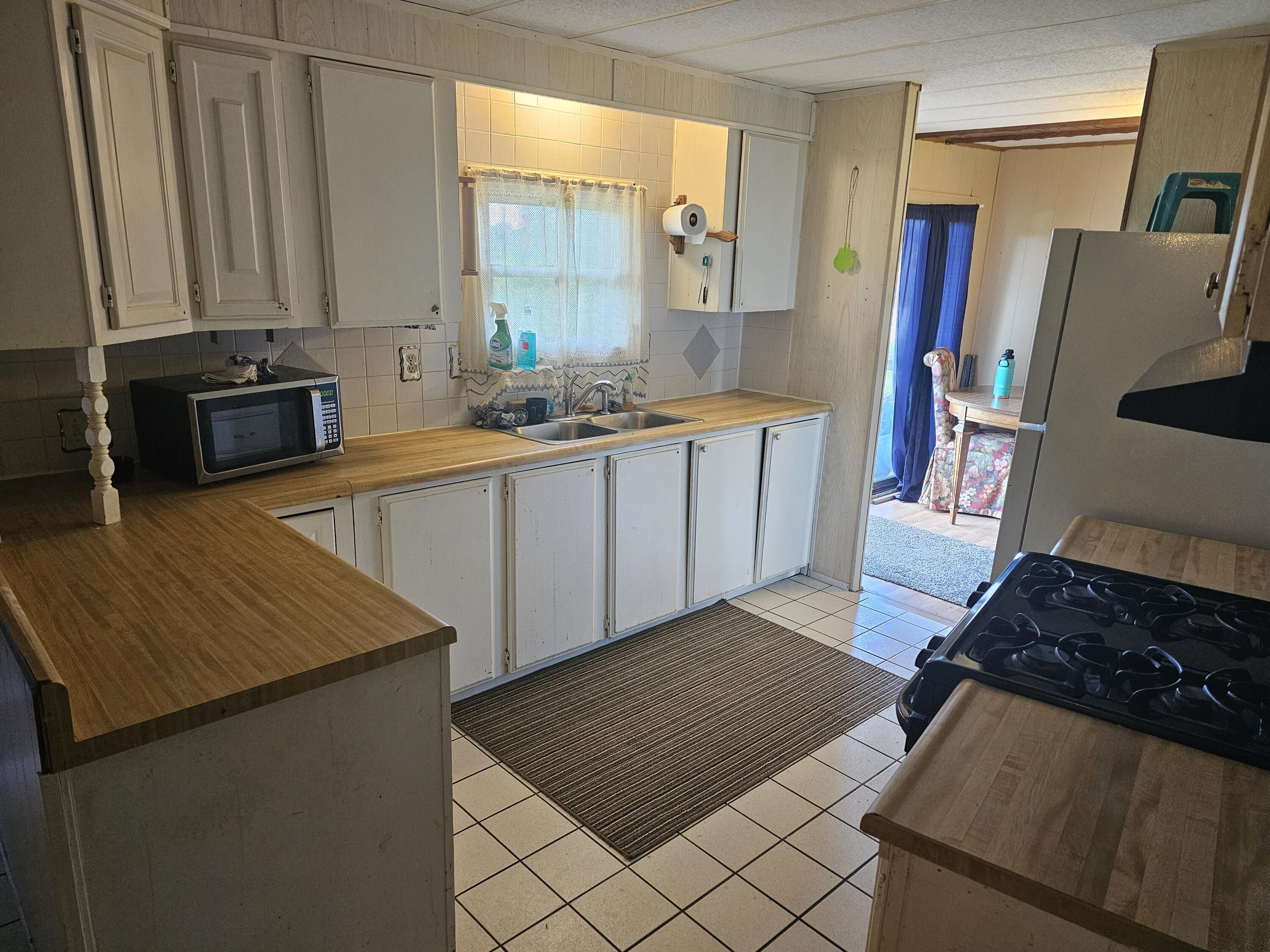 3105 West State Road Hastings, MI 49058 - Photo 3 of 16 20230814_102024