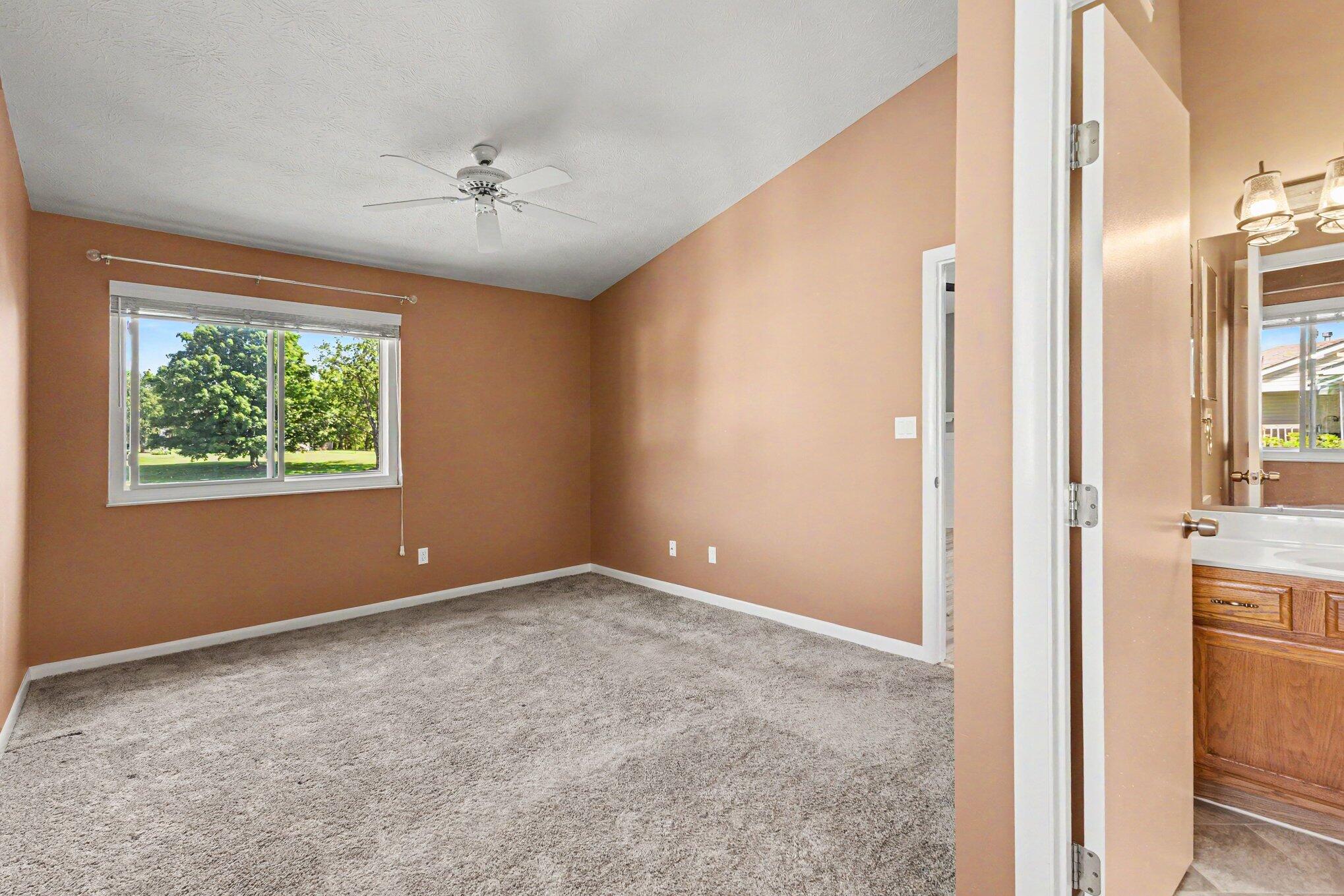 31 Rio Grande Circle, Unit 11 Florence, KY 41042 - Photo 11 of 18