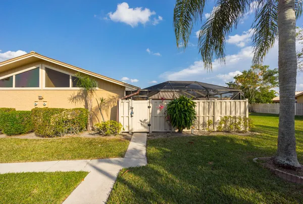 $2,750 | 5532 Golden Eagle Circle, Palm Beach Gardens, FL 33418