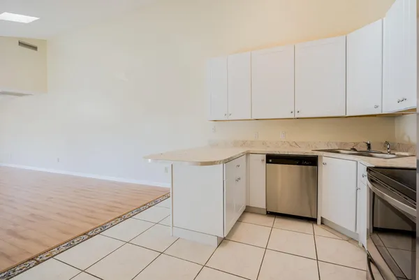 $2,750 | 5532 Golden Eagle Circle, Palm Beach Gardens, FL 33418