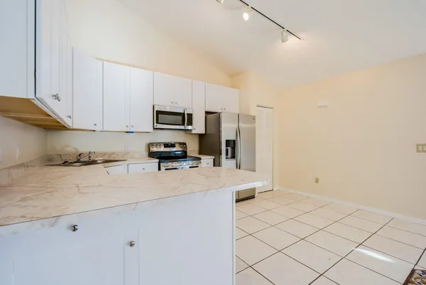 $2,750 | 5532 Golden Eagle Circle, Palm Beach Gardens, FL 33418