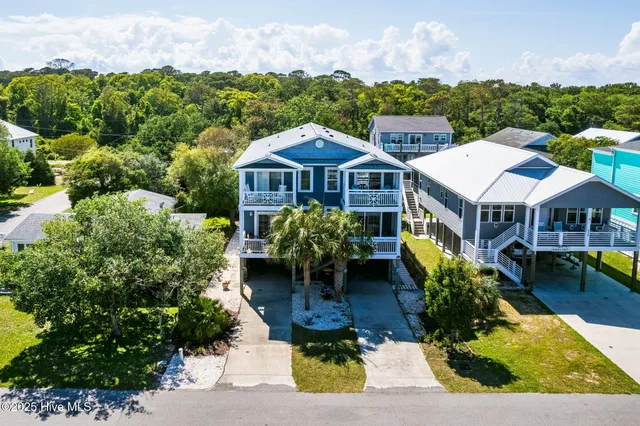 $865,000 | 538 South 4th Avenue, Unit A, Kure Beach, NC 28449