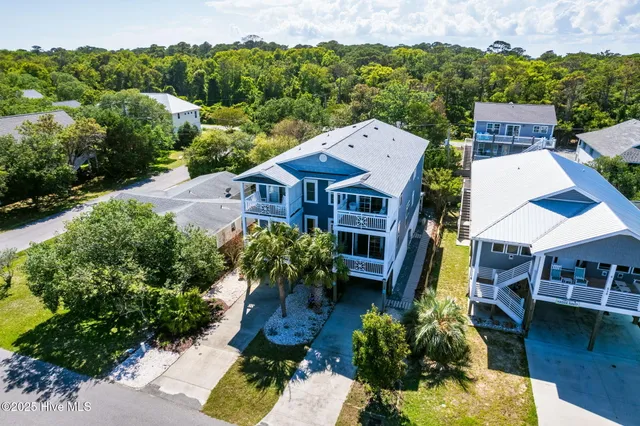 $865,000 | 538 South 4th Avenue, Unit A, Kure Beach, NC 28449