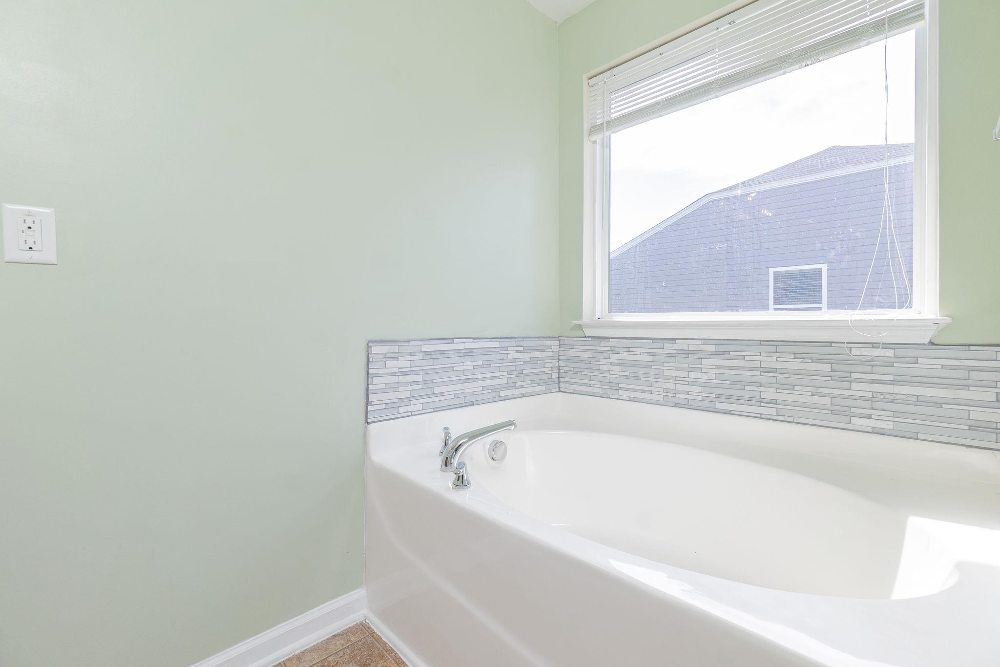 4816 Quarryman Road Raleigh, NC 27610 - Photo 17 of 25 Owners bath