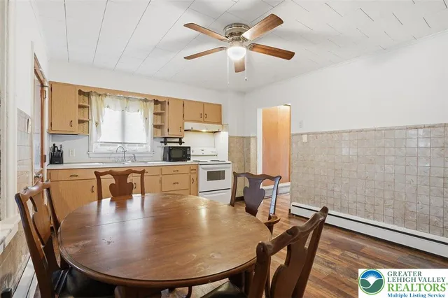 $201,600 | 105 South 2nd Street, Coplay, PA 18037