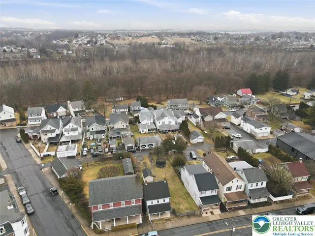 $201,600 | 105 South 2nd Street, Coplay, PA 18037