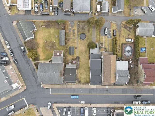 $201,600 | 105 South 2nd Street, Coplay, PA 18037