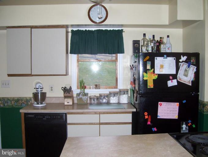 271 Pleasant Valley Road Westminster, MD 21158 - Photo 8 of 24 Kitchen #2