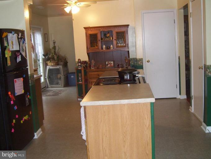 271 Pleasant Valley Road Westminster, MD 21158 - Photo 9 of 24 Kitchen #3