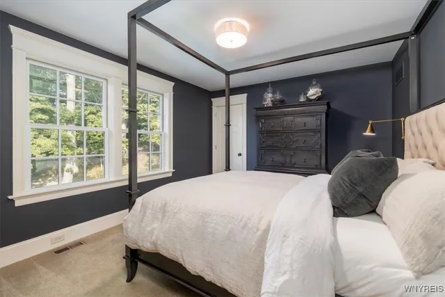 $1,395,000 | 21 Creekview Court, East Aurora, NY 14052