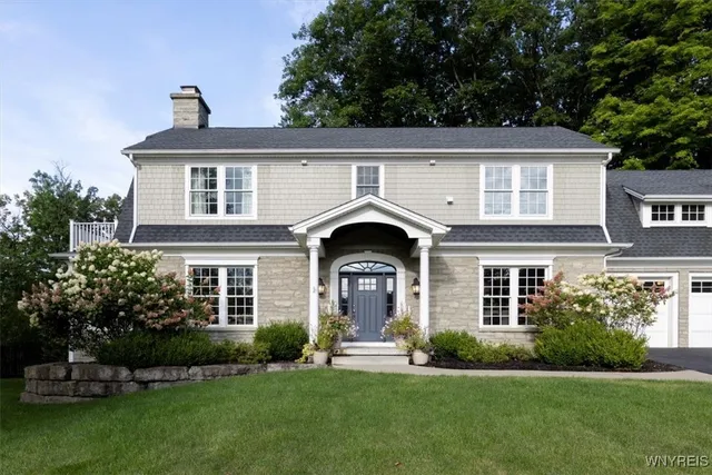 $1,395,000 | 21 Creekview Court, East Aurora, NY 14052