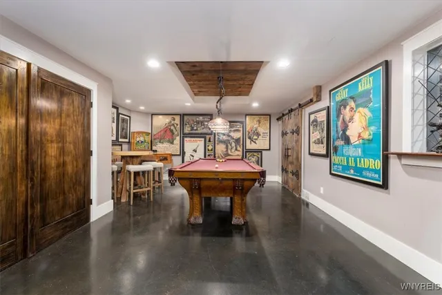 $1,395,000 | 21 Creekview Court, East Aurora, NY 14052