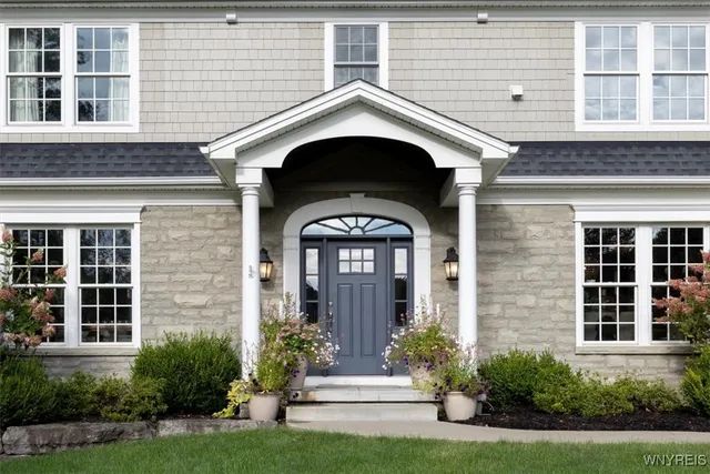 $1,395,000 | 21 Creekview Court, East Aurora, NY 14052