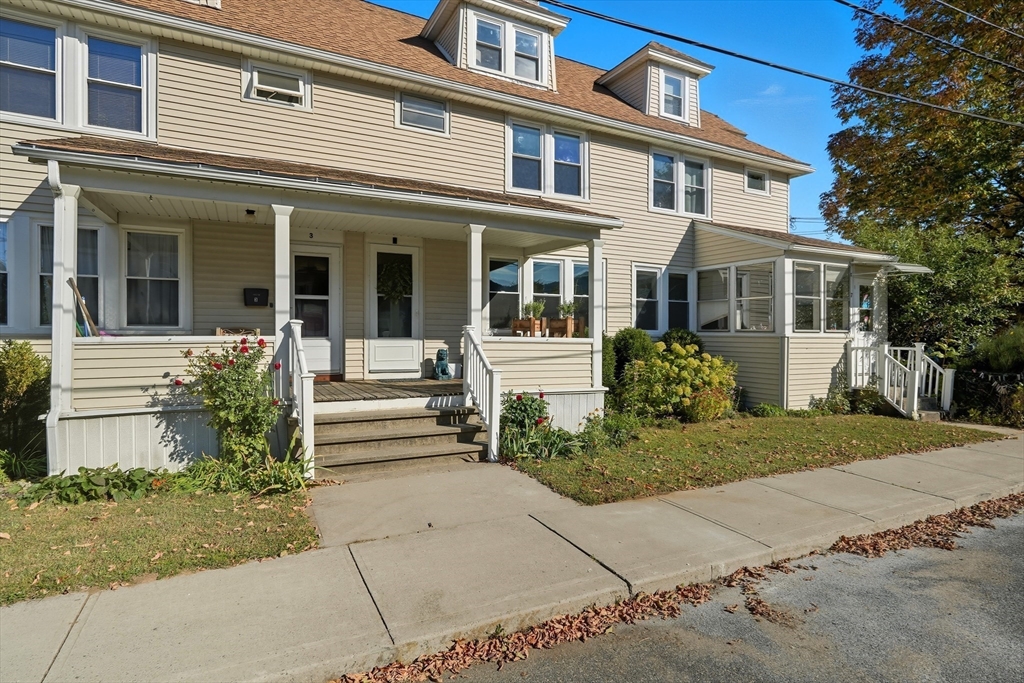 5 Grant Street, Unit 5 Easthampton, MA 01027 - Photo 5 of 36 front view of a house