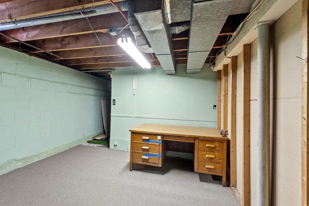 48 Chickering Street Lawrence, MA 01843 - Photo 31 of 38