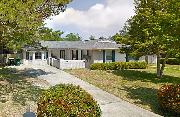 $2,700 | 401 Crystal Lane, Niceville, FL 32578