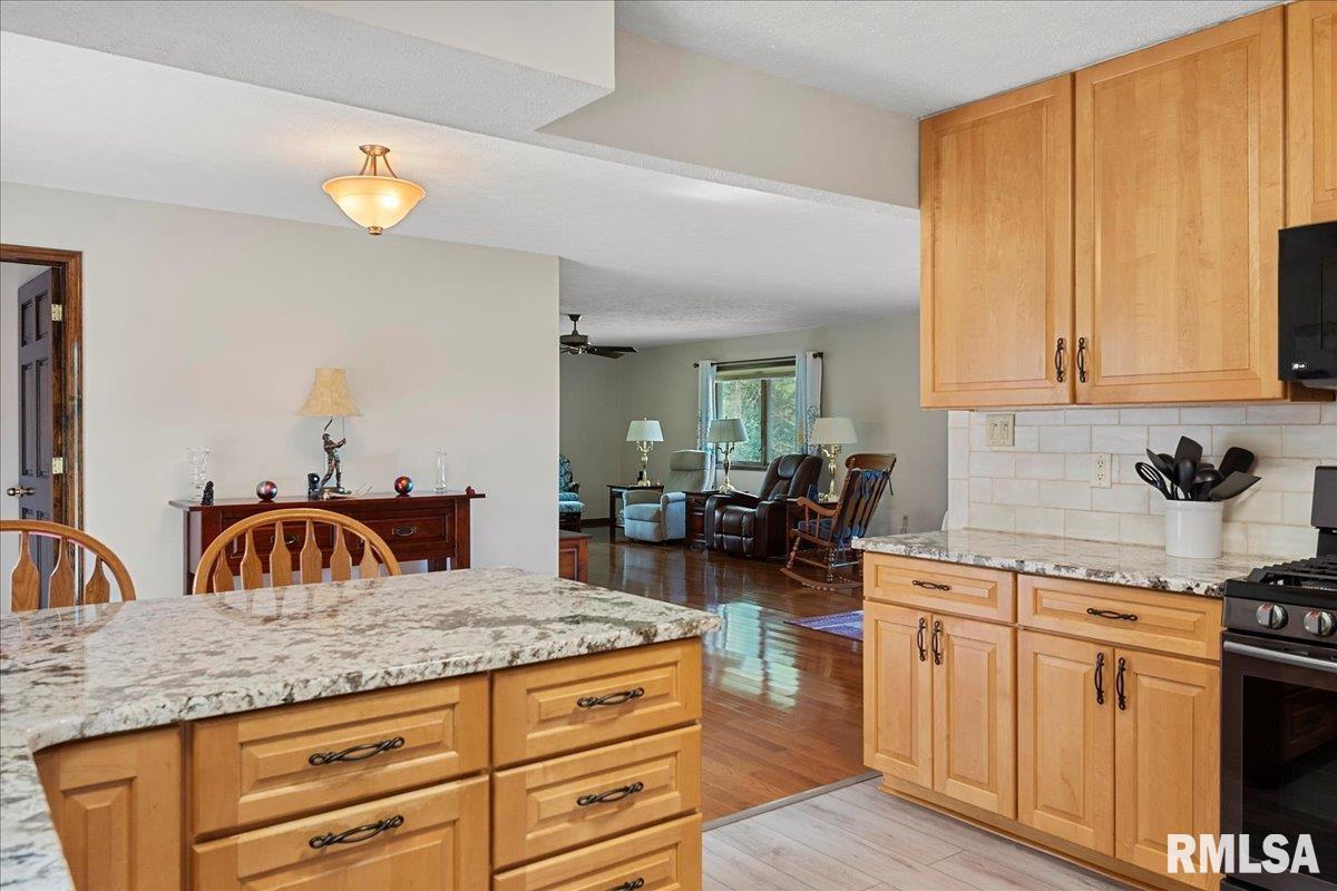 5356 Cockrell Lane Springfield, IL 62711 - Photo 17 of 52