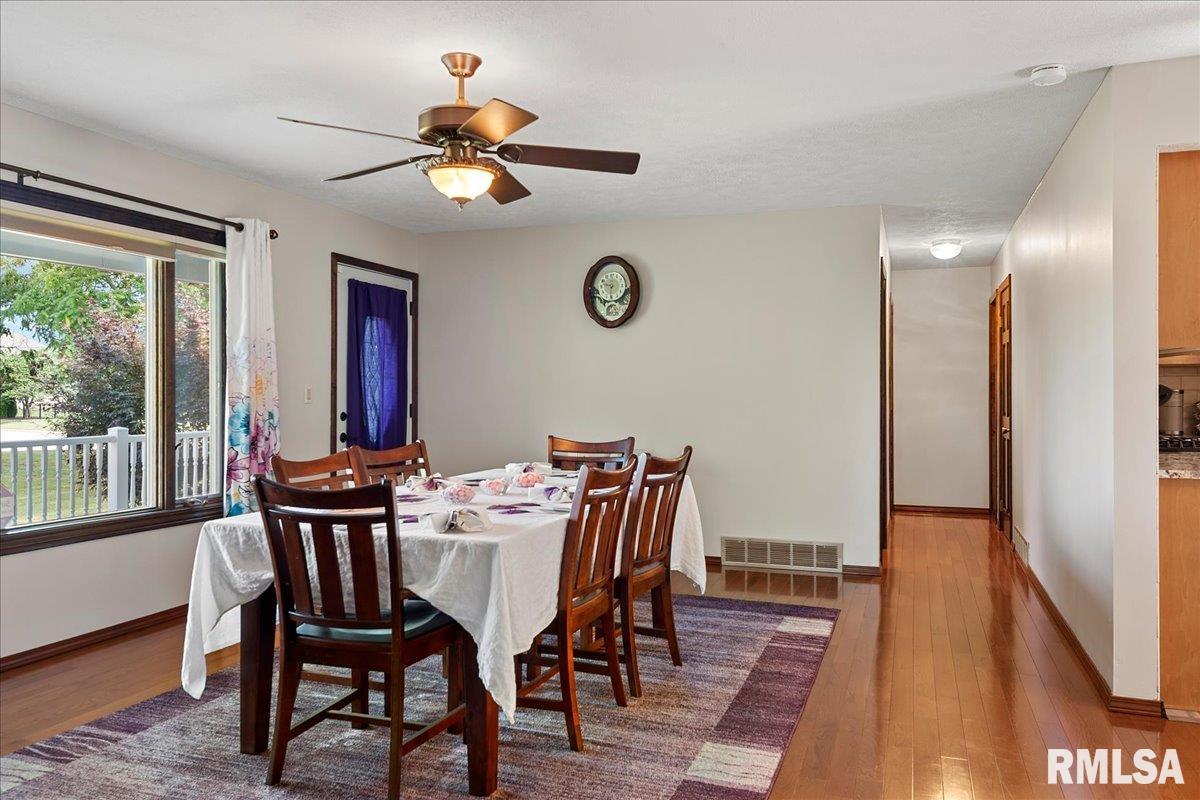 5356 Cockrell Lane Springfield, IL 62711 - Photo 9 of 52