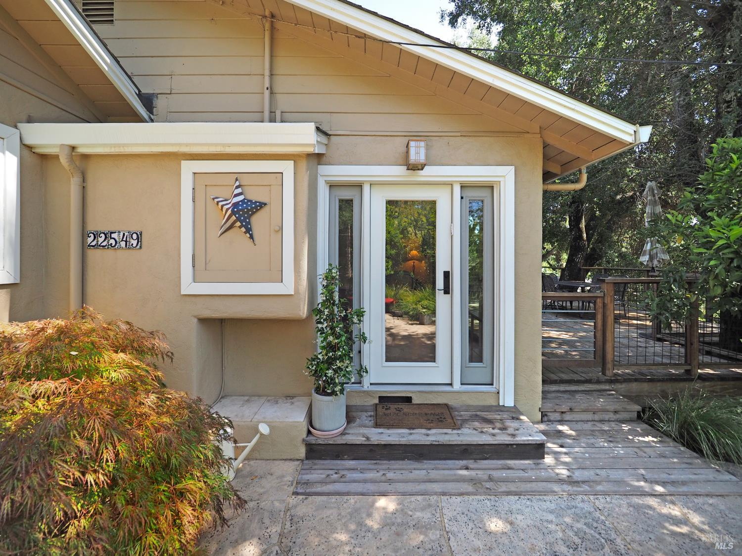 22549 River Road Geyserville, CA 95441 - Photo 9 of 63
