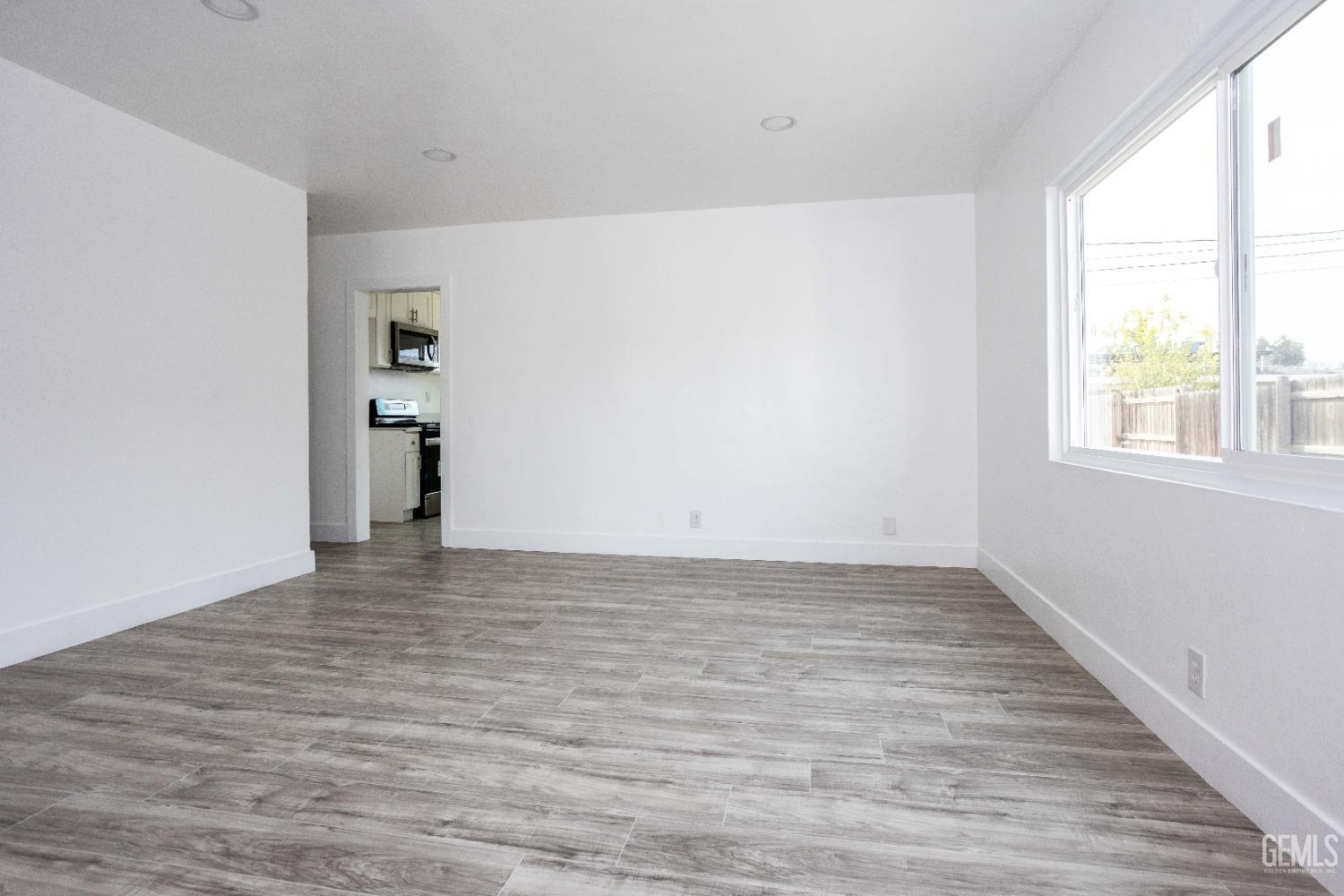 Undisclosed Address Bakersfield, CA 93304 - Photo 9 of 21